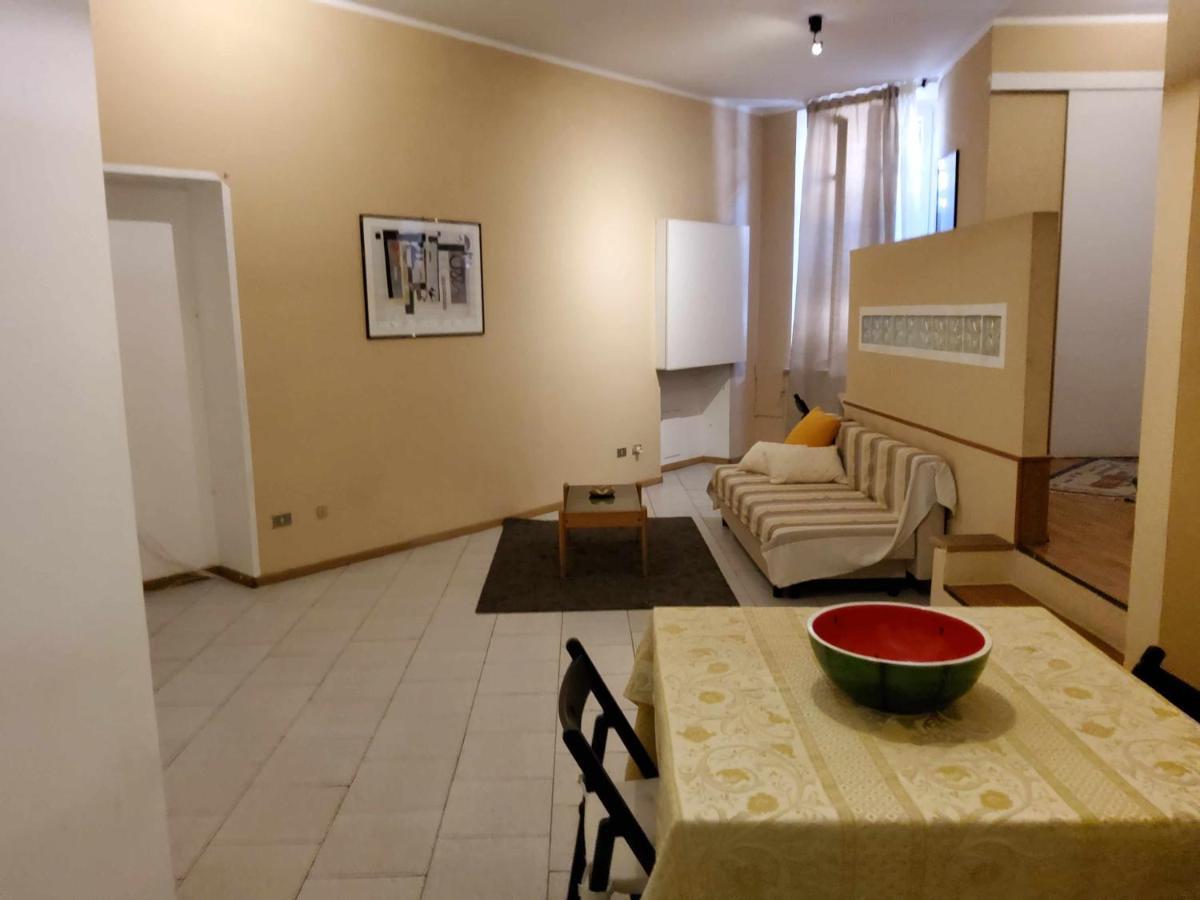 アスティAntica Casa Oddoneアパートメント エクステリア 写真